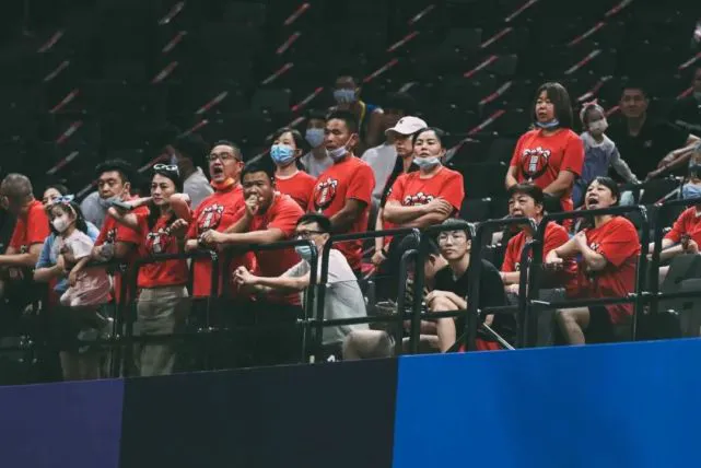 专业控卫如何调整心态应对高强度比赛_2